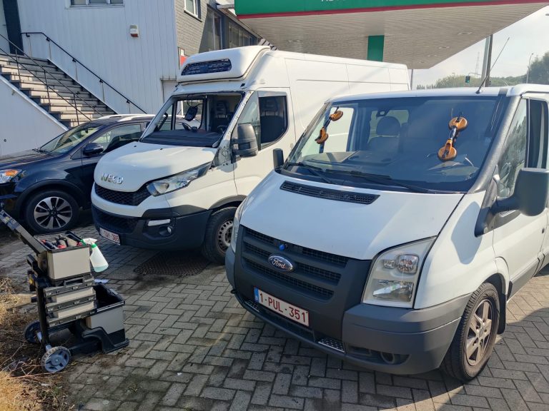 Remplacement de pare-brise utilitaire sur site